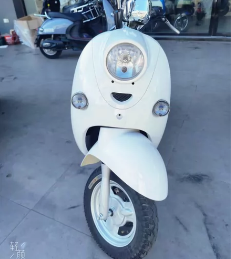 龟王 精品九成新二手电动车，手续齐全 几百...