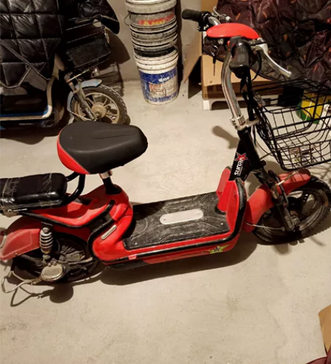 闲置新日电动车,成色新电瓶还可以 感兴趣的...