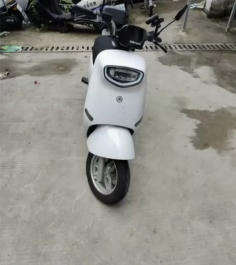 二手爱玛电动车便宜出售 五个多月的车子，可...