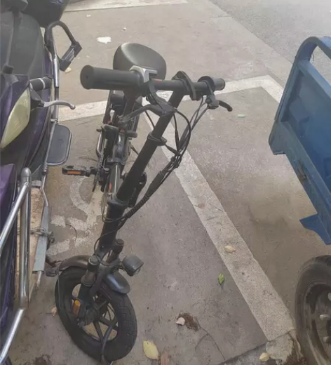 8成新，个人一手台铃电动车和雅迪代驾电动车...