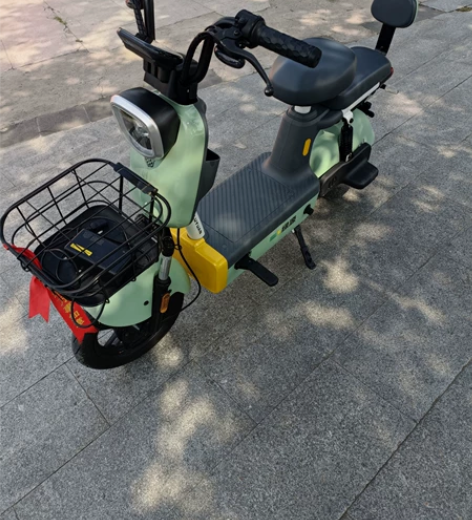 绿源电动车，准新~  配置48V20ah大...