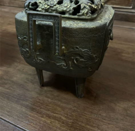 日本回流百年名家铜质熏炉,三斤半左右,个头...
