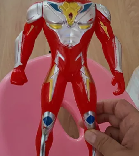 9成新玩具一套 带音乐 感兴趣的话点...