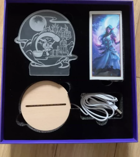 网易暴雪 游戏中秋礼盒 移动电源  小桌灯...