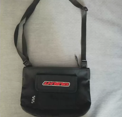 李宁斜挎包2022春季新款男女通用款包运动...