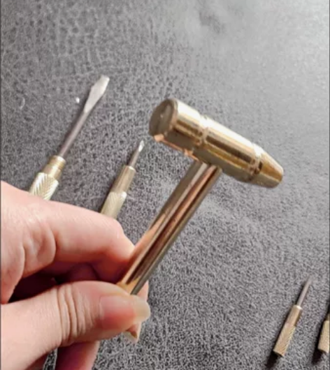 迷你多功能锤子 6合1多用锤核桃锤六合一小...