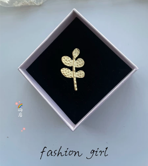 日本设计师皆川明作品树叶小草花卉胸针胸花服...